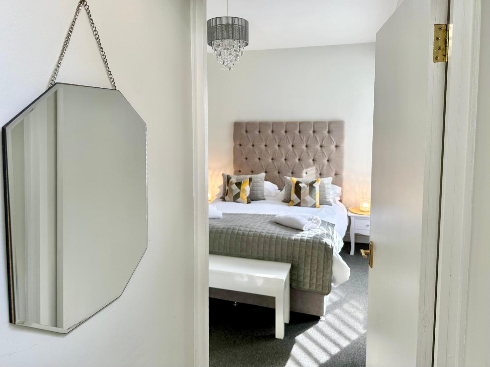 Gillygate Nest With Free Allocated Parking York Exterior photo